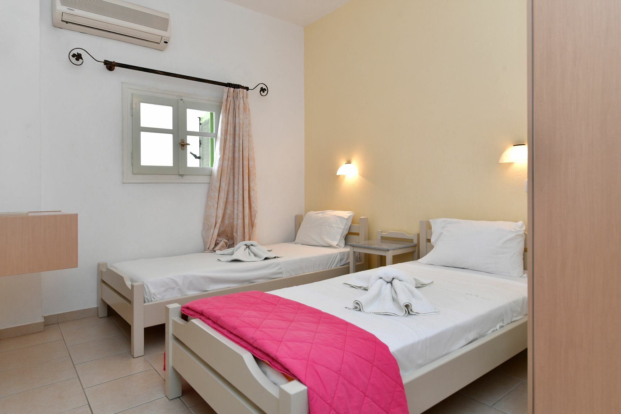 Asante Hotel Paros Науса Екстериор снимка